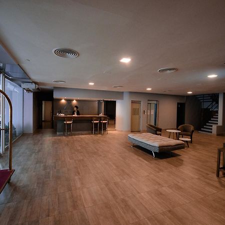 Avant Park Hotel La Rioja Extérieur photo